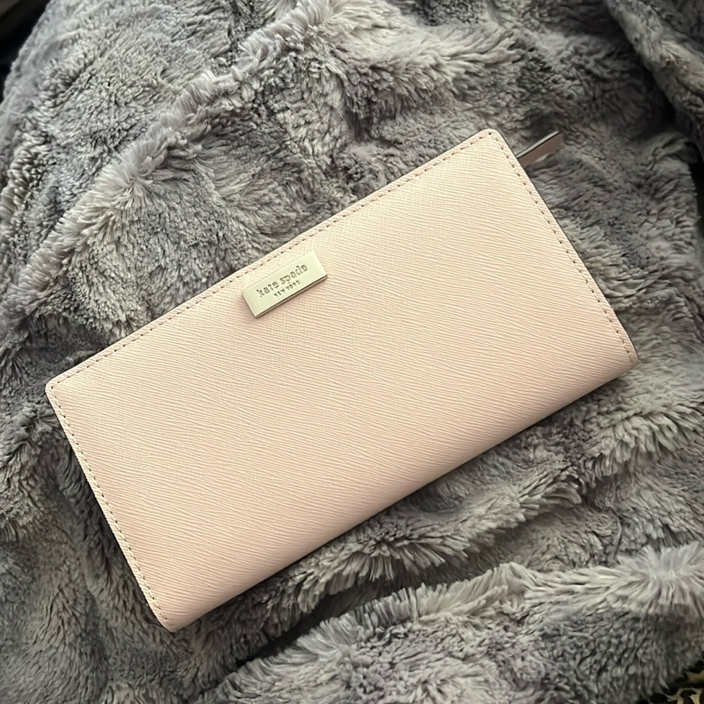 EUC Kate Spade wallet in pale pink